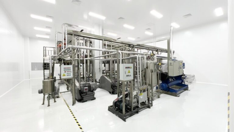 Unveiling Supercritical CO2 Extraction Technology: The Production of Pure Lingzhi Spore Oil Production 19 supercritical C02 extraction technology- Lingzhi Oil